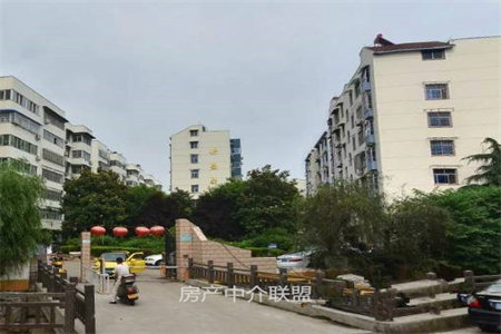 阳光南岸3室2厅2卫76万119m2精装出售